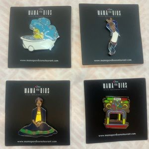 Mama Por Dios Pins
